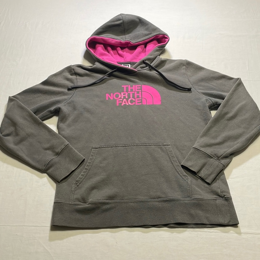 The North Face Women’s size M Pull over Hoodie with Pockets.
